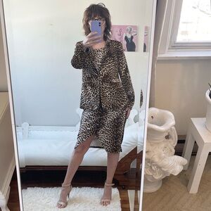 BROWN BLACK TAN LEOPARD VELOUR BLAZER POCKETS HOOK CLOSURE SMALL FITTED